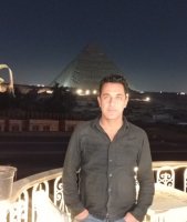 Une photo d’un participant qui veut faire connaissance et se marier